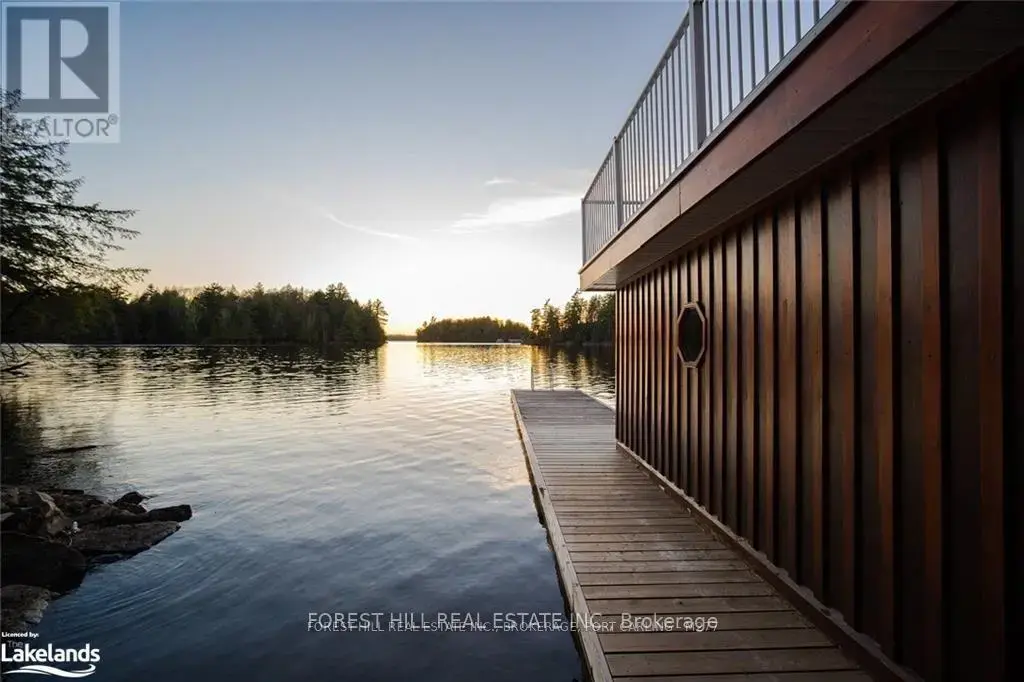 1004 Old Township Road, Muskoka Lakes (Watt)